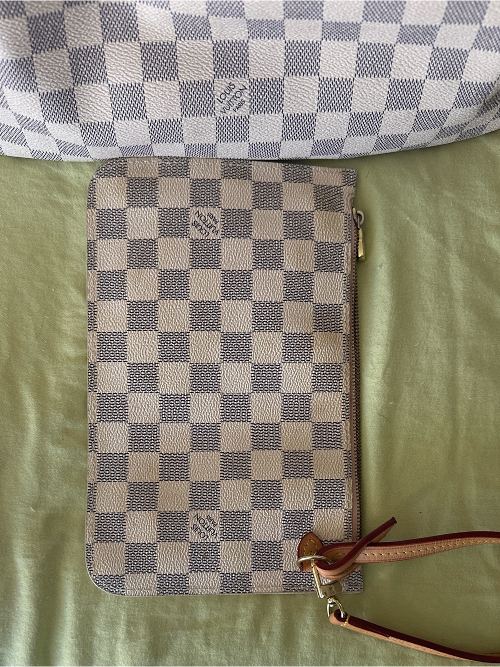 Louis Vuitton Damier Azur Canvas Shoulder Bag with Tan Trim - Picture 12 of 12
